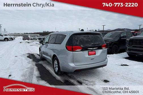 2026 Chrysler Voyager LX