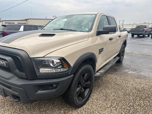 2019 RAM 1500 SLT