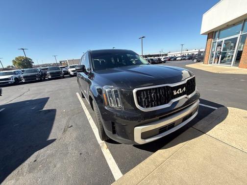Ebony Black 2024 Kia Telluride EX