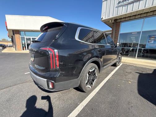 Ebony Black 2024 Kia Telluride EX