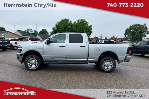 2025 RAM 2500 Tradesman Crew Cab 4x4 6'4' Box