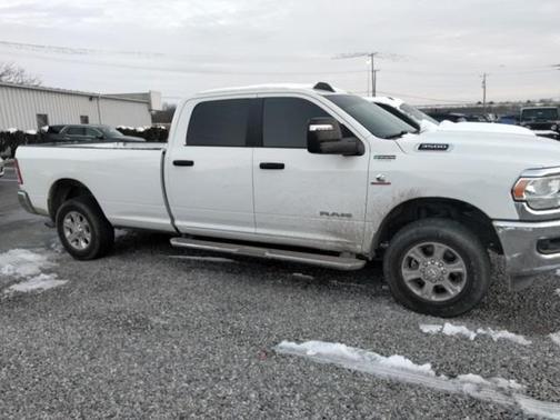 2024 RAM 3500 Big Horn Crew Cab 4x4 8' Box