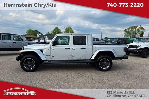 2023 Jeep Gladiator Overland