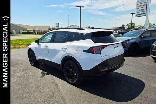 Glacial White Pearl 2026 Kia Sportage X-Line