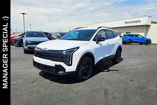 Glacial White Pearl 2026 Kia Sportage X-Line