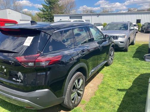 2023 Nissan Rogue SL