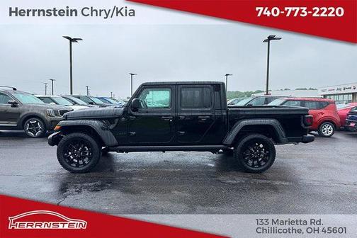 2025 Jeep Gladiator Nighthawk