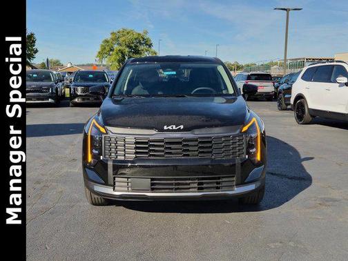 Fusion Black 2026 Kia Sportage Hybrid LX