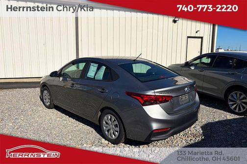 Forge Gray 2022 Hyundai Accent SE