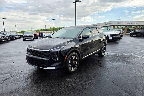 Ebony Black 2026 Kia Sportage LX