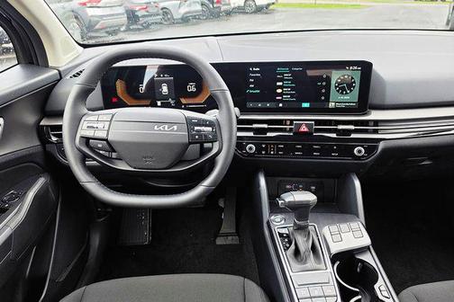 Ebony Black 2026 Kia Sportage LX