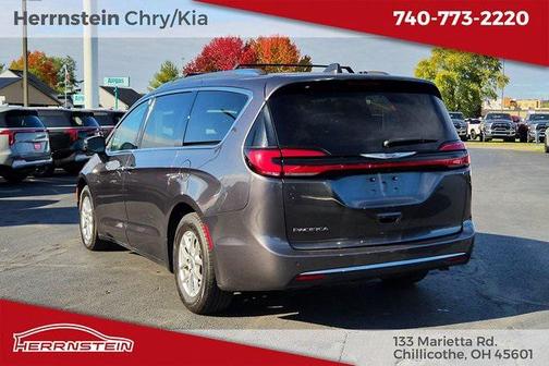 2021 Chrysler Pacifica Touring L