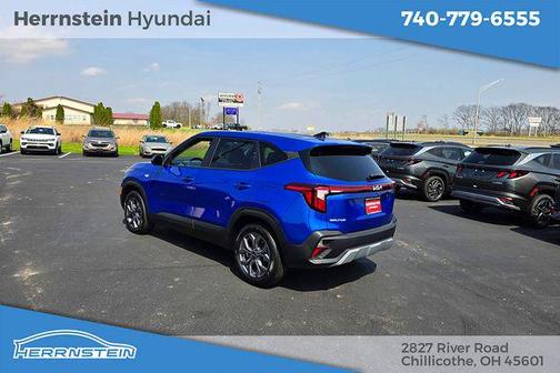 Neptune Blue 2024 Kia Seltos LX