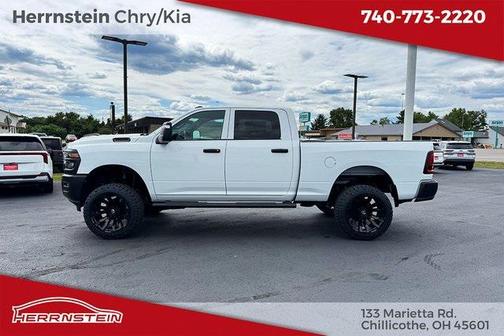 2025 RAM 2500 Tradesman Crew Cab 4x4 6'4' Box