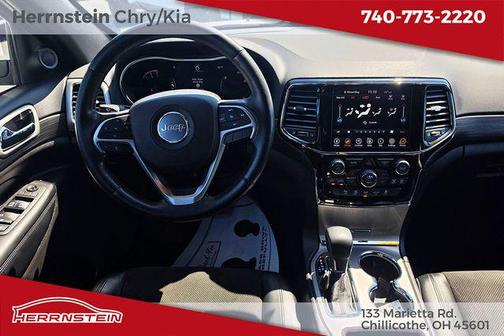 Bright White Clearcoat 2021 Jeep Grand Cherokee Laredo