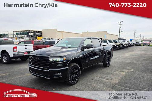 Diamond Black Crystal Pearlcoat 2026 RAM 1500 Laramie