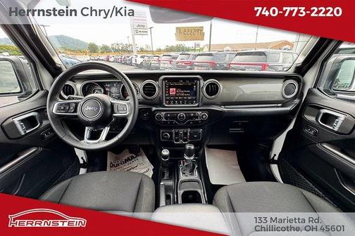 2023 Jeep Gladiator Overland