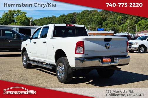 2022 RAM 2500 Tradesman Crew Cab 4x4 6'4' Box