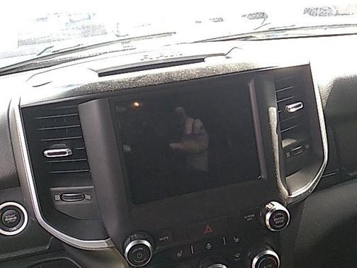 Delmonico Red Pearlcoat 2019 RAM 1500 Big Horn