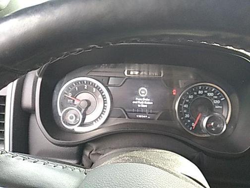 Delmonico Red Pearlcoat 2019 RAM 1500 Big Horn