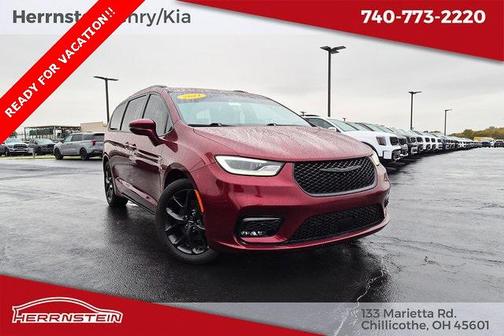 2021 Chrysler Pacifica Touring L