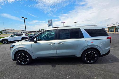 Ivory 2026 Kia Carnival EX