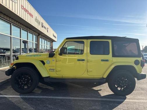 2022 Jeep Wrangler 