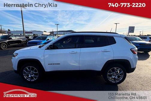 2024 Jeep Compass Latitude Lux