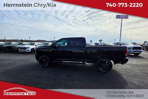 Diamond Black Crystal Pearlcoat 2026 RAM 2500 Black Express Crew Cab 4x4 6'4' Box