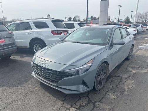 2023 Hyundai ELANTRA HEV Blue