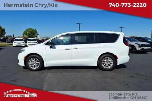 2025 Chrysler Pacifica L