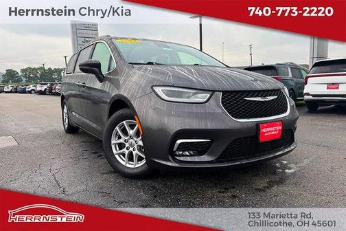 2022 Chrysler Pacifica Touring L