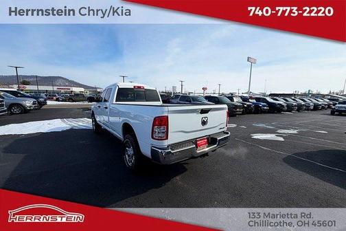 2022 RAM 2500 Tradesman Crew Cab 4x4 8' Box
