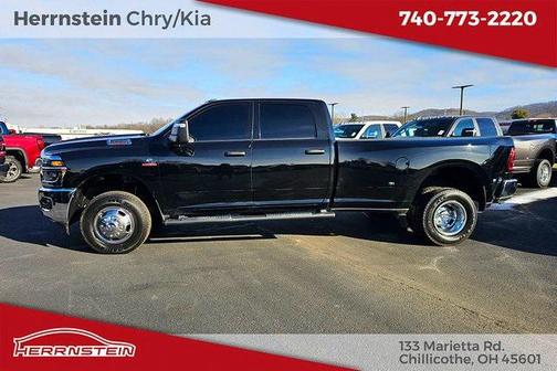 2025 RAM 3500 Tradesman Crew Cab 4x4 8' Box