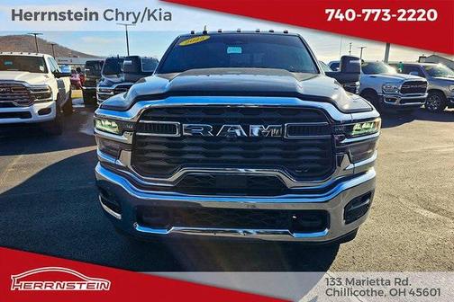 2025 RAM 3500 Tradesman Crew Cab 4x4 8' Box