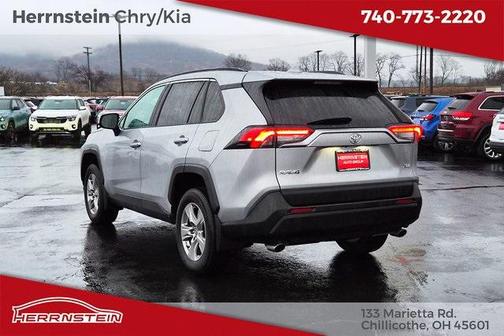 2022 Toyota RAV4 XLE
