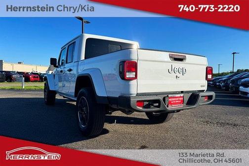 2023 Jeep Gladiator Overland