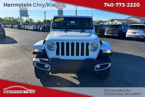 2023 Jeep Gladiator Overland
