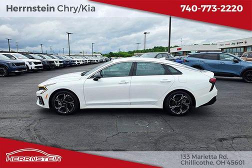 Glacial White Pearl 2022 Kia K5 GT-Line