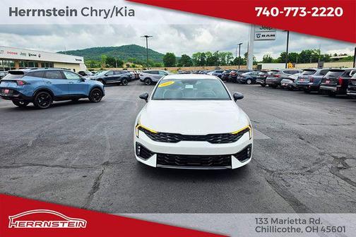 Glacial White Pearl 2022 Kia K5 GT-Line