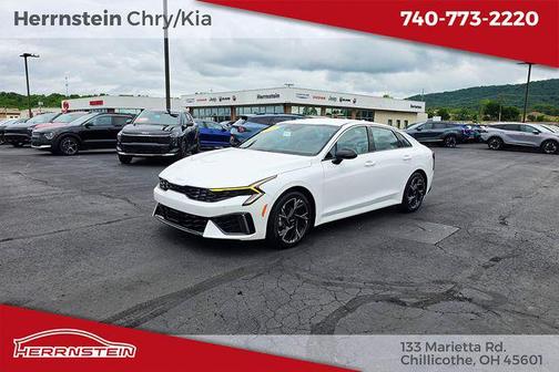Glacial White Pearl 2022 Kia K5 GT-Line