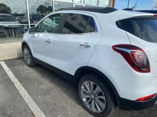 Summit White 2018 Buick Encore Preferred