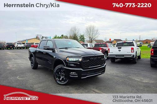 Diamond Black Crystal Pearlcoat 2026 RAM 1500 Big Horn/Lone Star