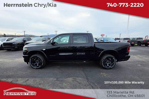 Diamond Black Crystal Pearlcoat 2026 RAM 1500 Big Horn/Lone Star