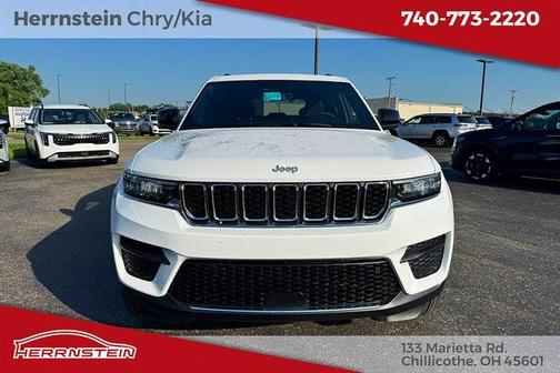 2025 Jeep Grand Cherokee Laredo
