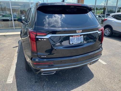 2022 Cadillac XT6 Premium Luxury AWD