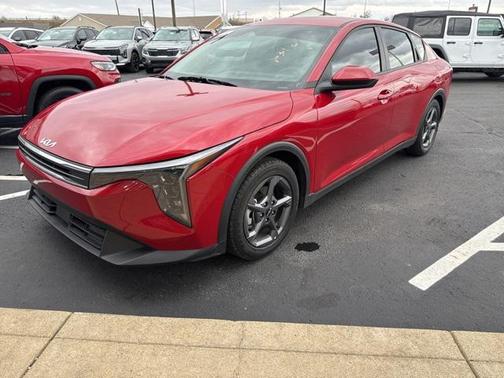 2025 Kia K4 LXS