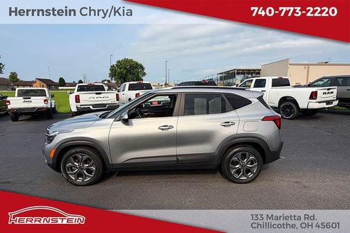 Steel Gray 2024 Kia Seltos S