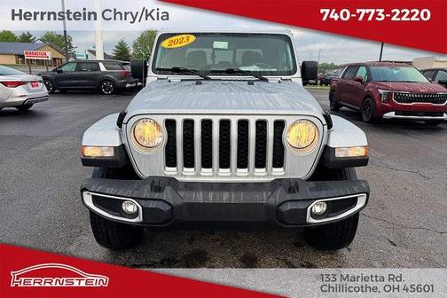 2023 Jeep Gladiator Overland