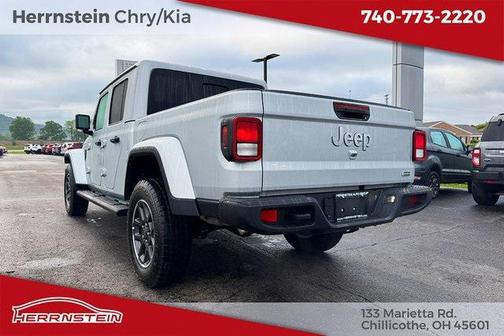 2023 Jeep Gladiator Overland